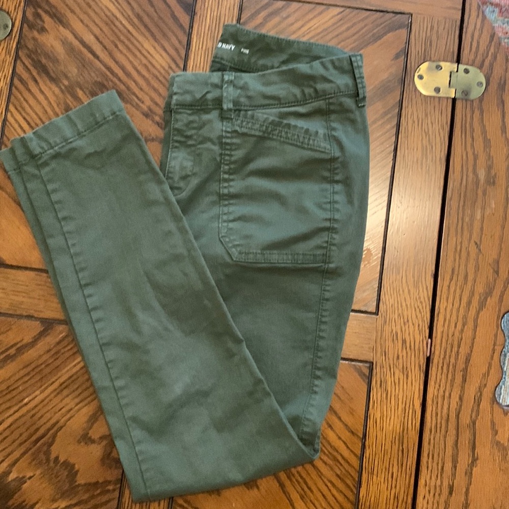Old Navy Green Pixie Pants